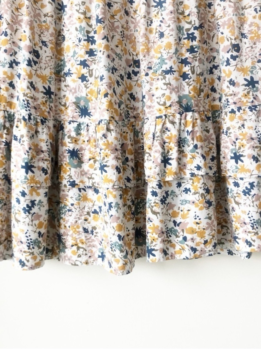 Rose and Thyme Floral Ruffle Tiered Mini Skirt Size Medium - Picture 10 of 12